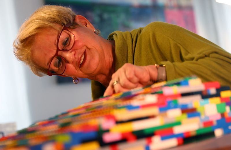 Foto van Lego Oma Rita Ebel